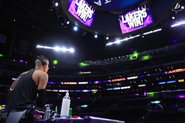 AYX GAMES-末节15分助湖人逆转 库兹马还悄然成为队内篮板王